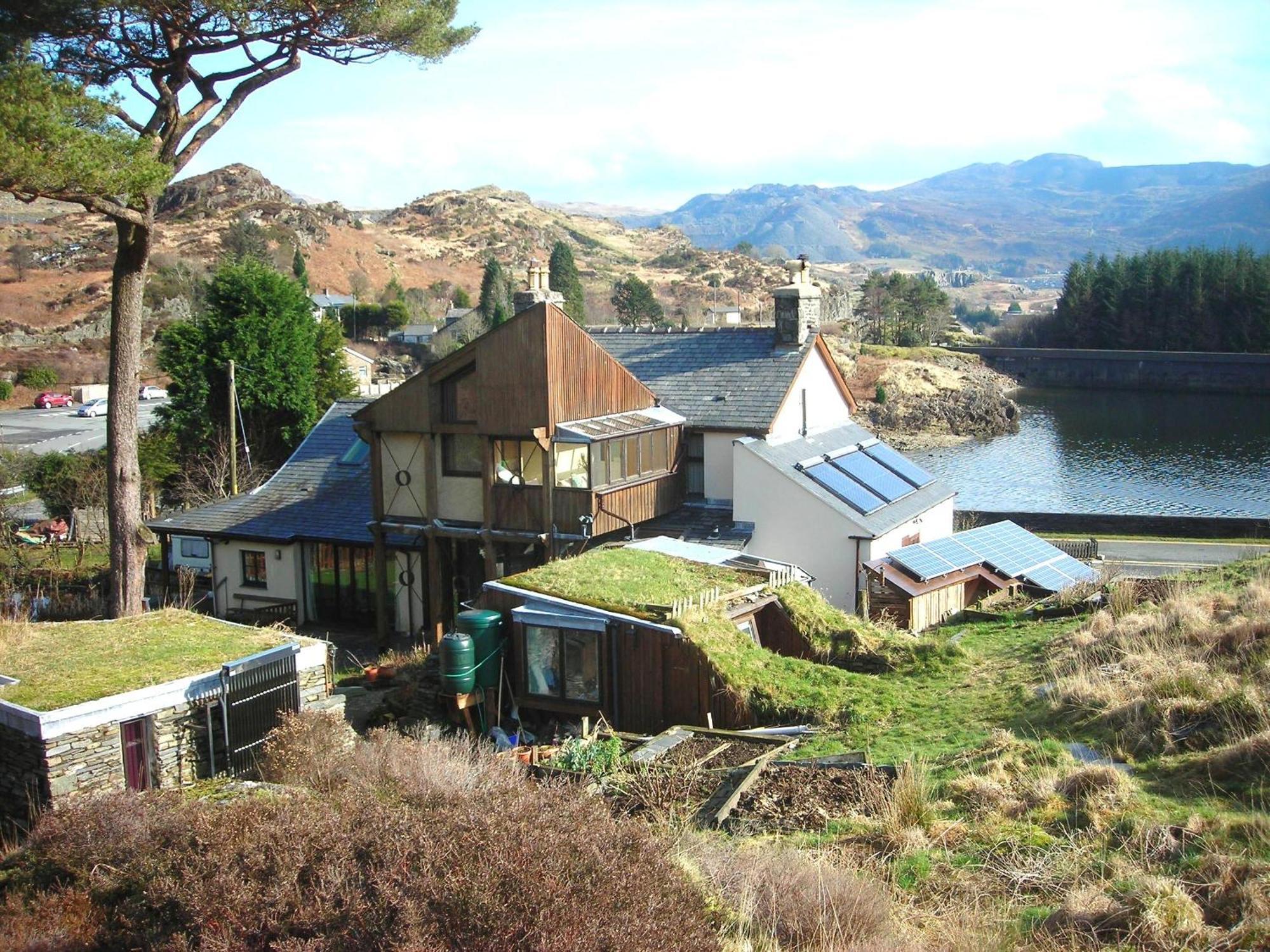 Bryn Elltyd Eco House Pensionat Blaenau Ffestiniog Eksteriør billede