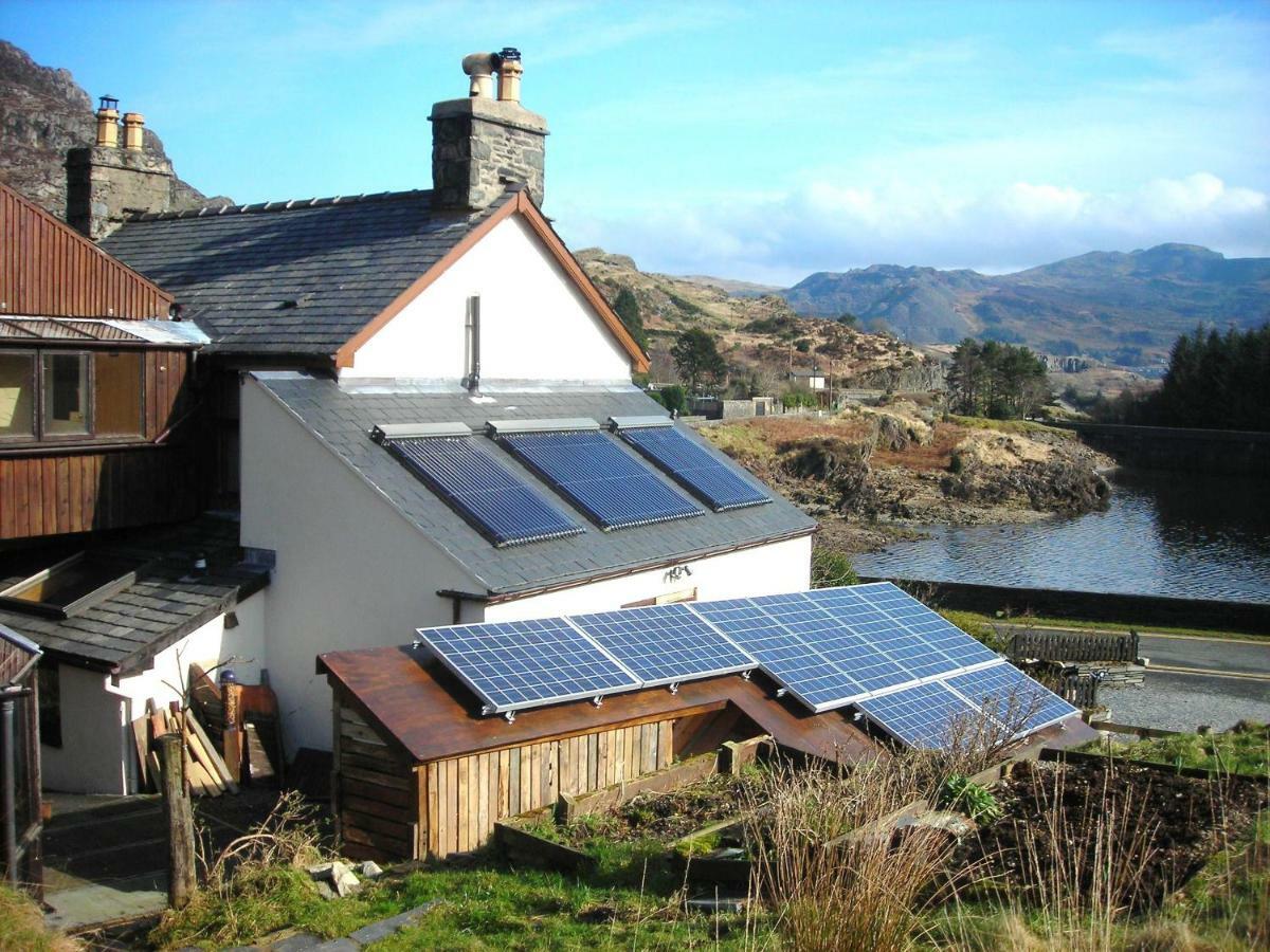 Bryn Elltyd Eco House Pensionat Blaenau Ffestiniog Eksteriør billede