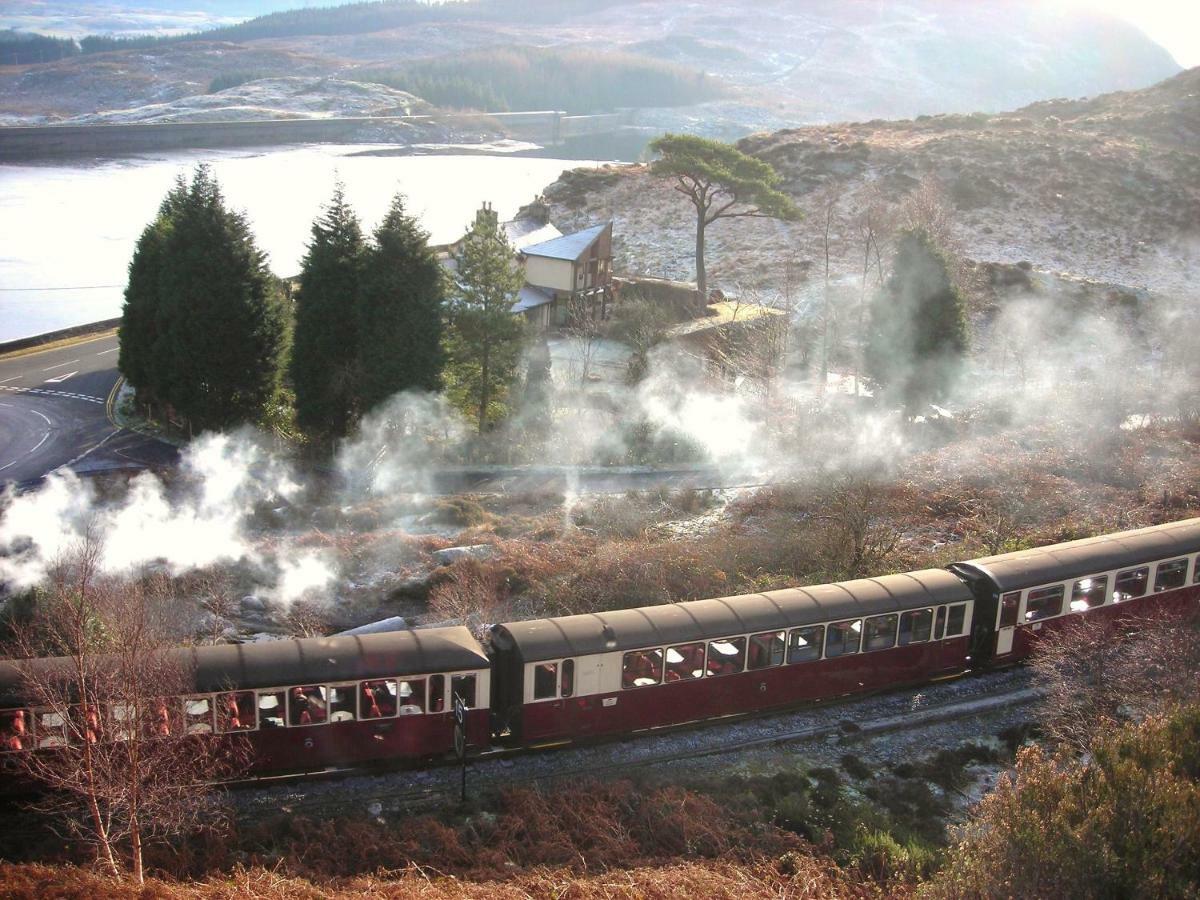Bryn Elltyd Eco House Pensionat Blaenau Ffestiniog Eksteriør billede