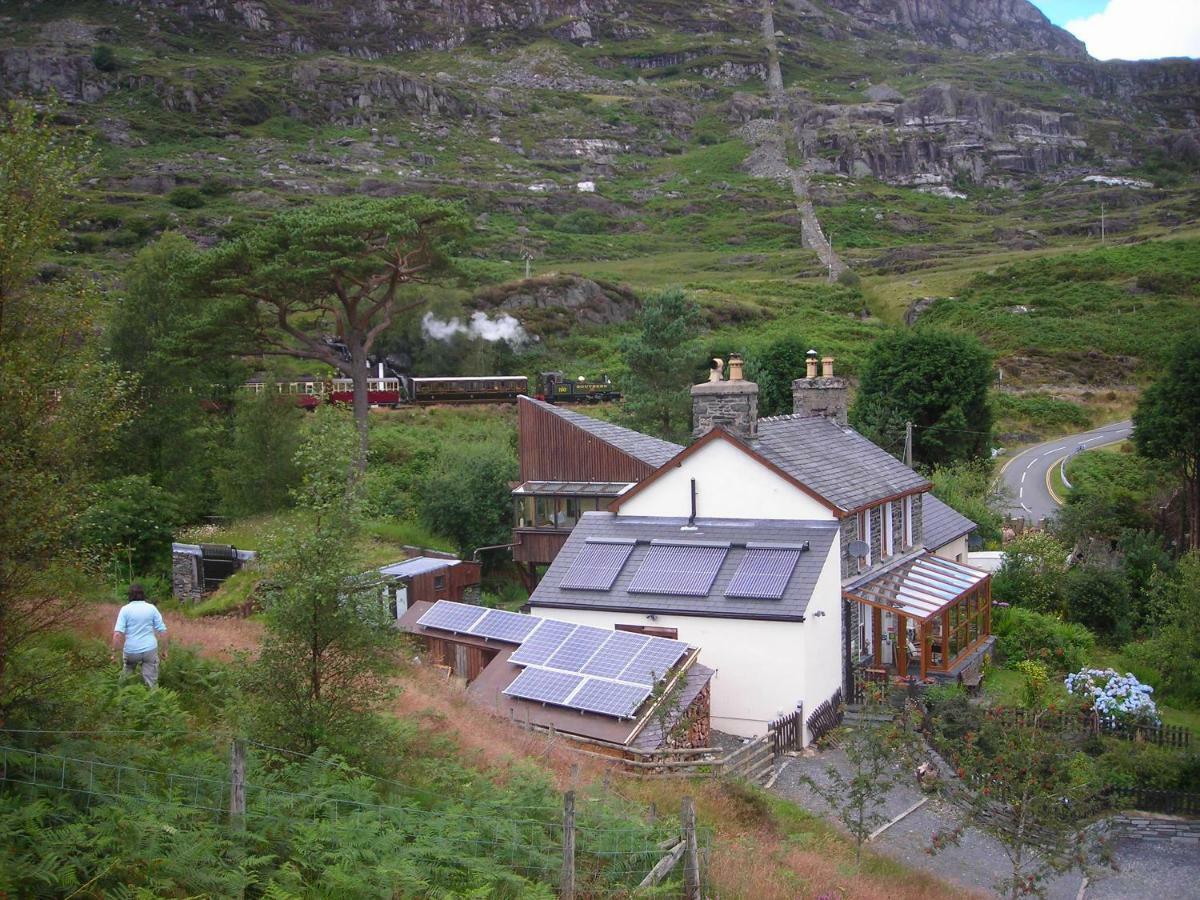 Bryn Elltyd Eco House Pensionat Blaenau Ffestiniog Eksteriør billede